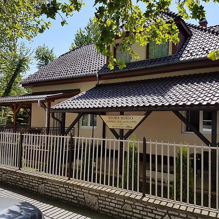 Tancsics Vendeghaz Hotel Siofok Exterior photo