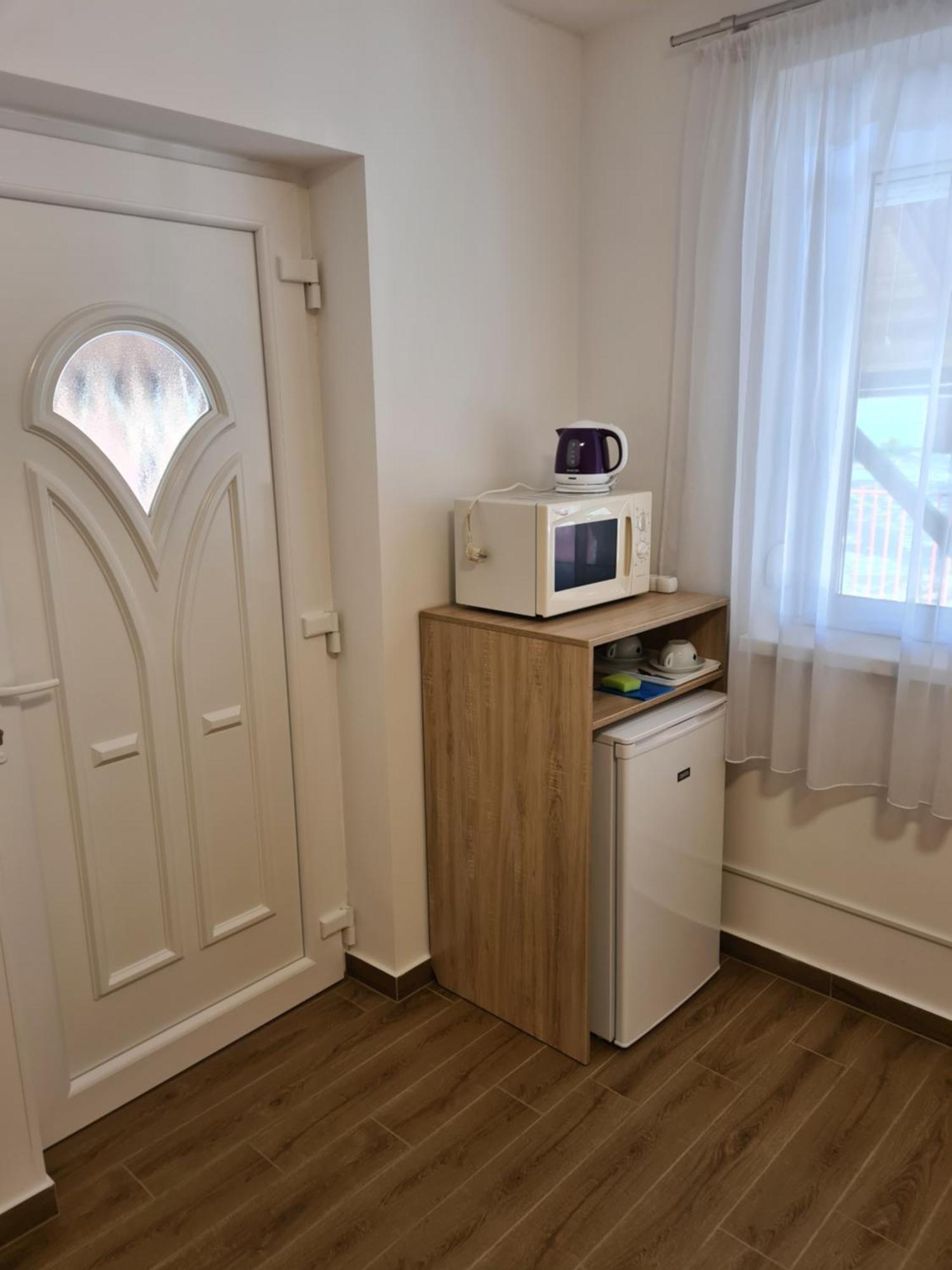 Tancsics Vendeghaz Hotel Siofok Room photo