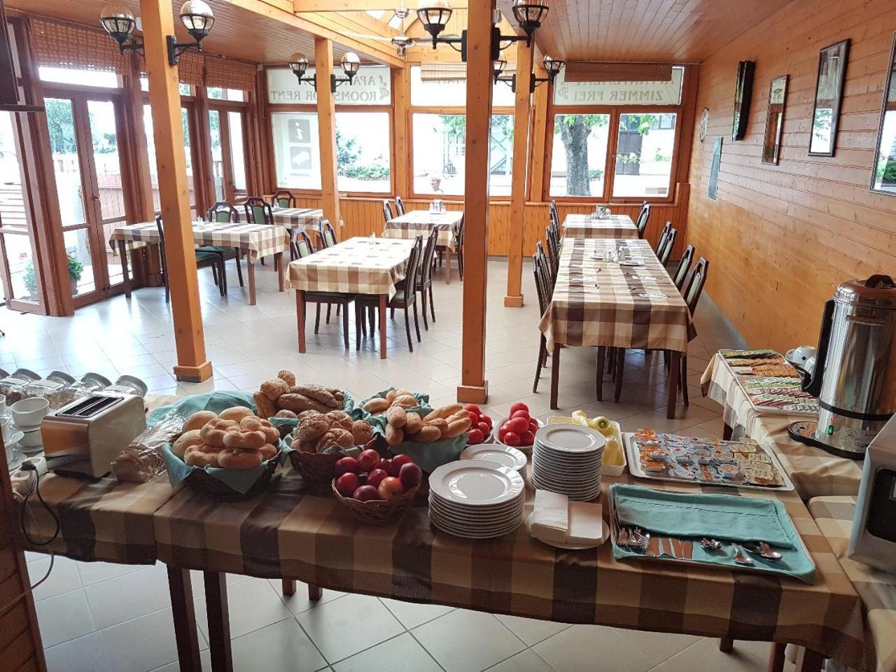 Tancsics Vendeghaz Hotel Siofok Exterior photo